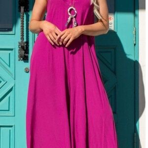 Gigi Moda Sassari Jumpsuit in Magenta One Size - Like New Condition